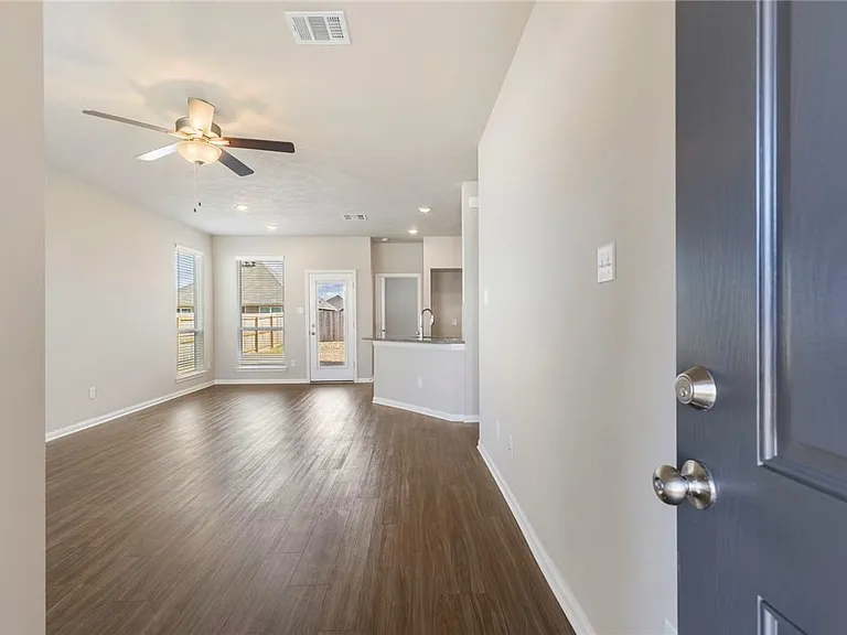 2014 Markley Dr — Photo 10