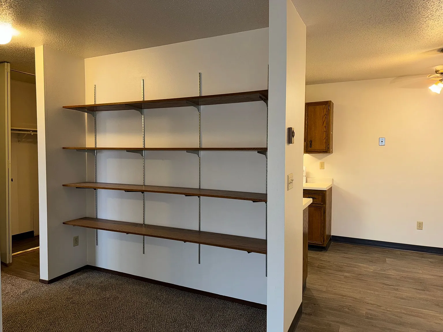 Silver Leaf Apartments — Photo 4