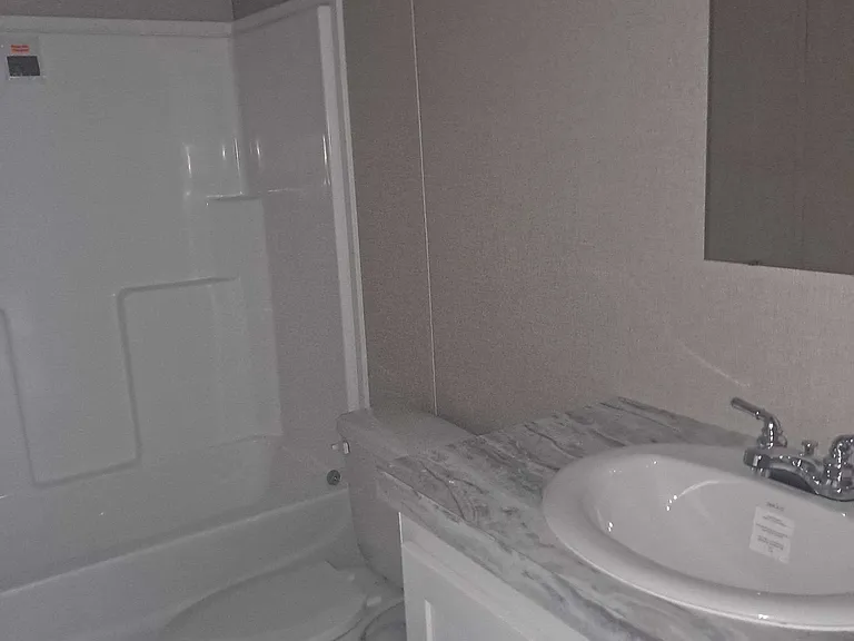 1018 N Main St — Photo 13