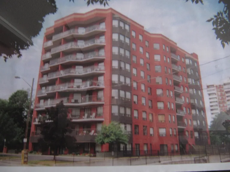 10 Ellen St E #809 — Photo 12