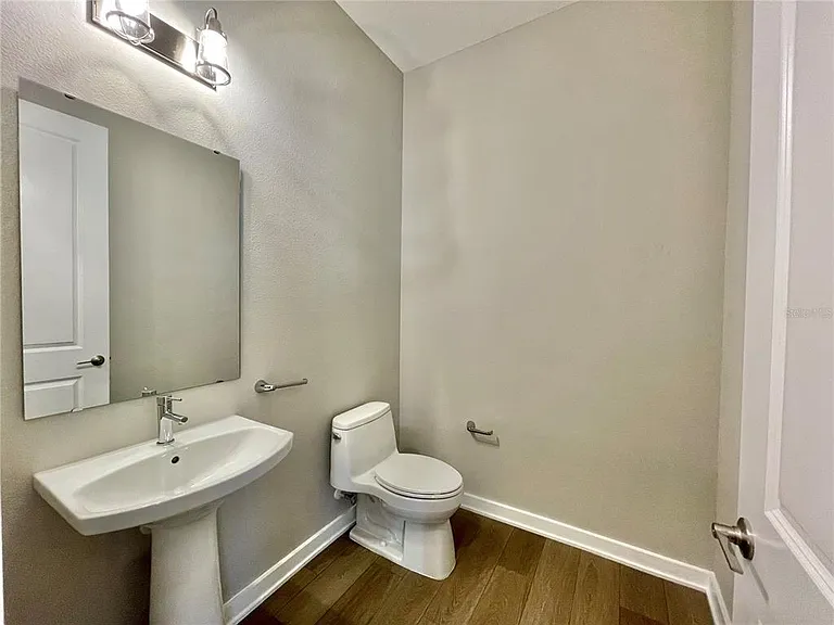 6958 Bridgman St — Photo 14