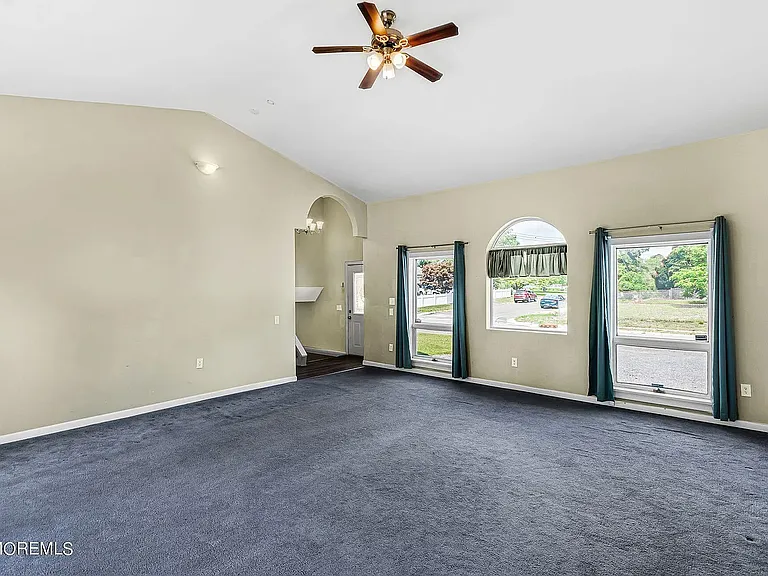 456 Brook Forest Dr — Photo 15