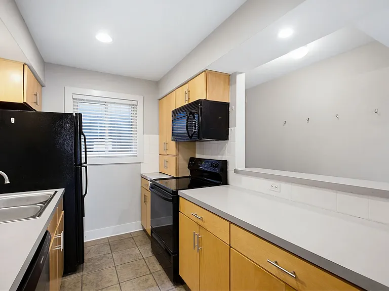 3815 Guadalupe St #208 — Photo 13