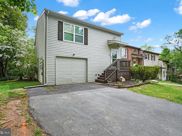 330 Juniper Dr, Etters, PA 17319