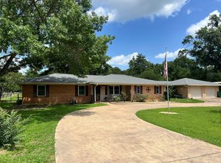 720 Robindale Ln, Fairfield, TX 75840