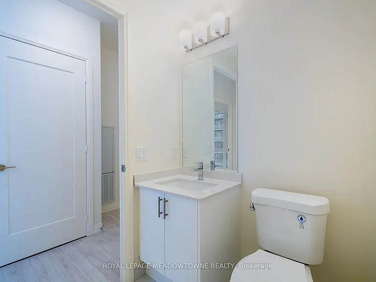 27 Korda Gate #1811 — Photo 12