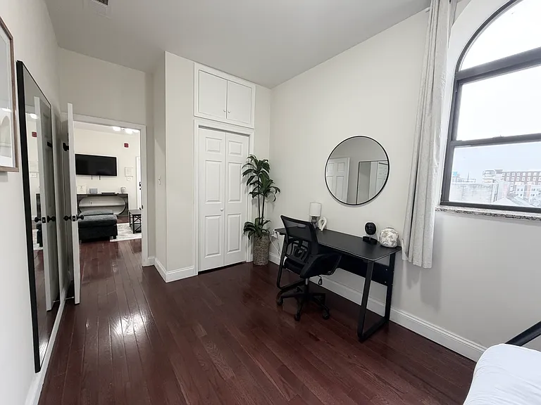 217 N 11th St #301 — Photo 12