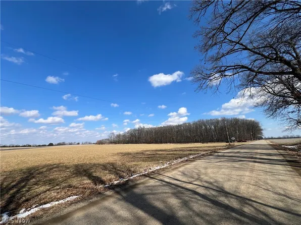 496 Township Rd #2402, Loudonville, OH 44842