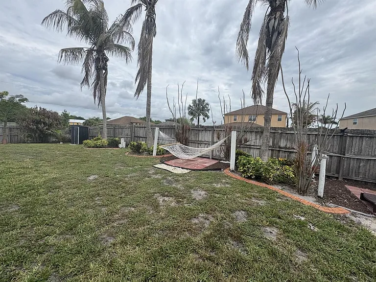 997 SW Hamberland Ave — Photo 26