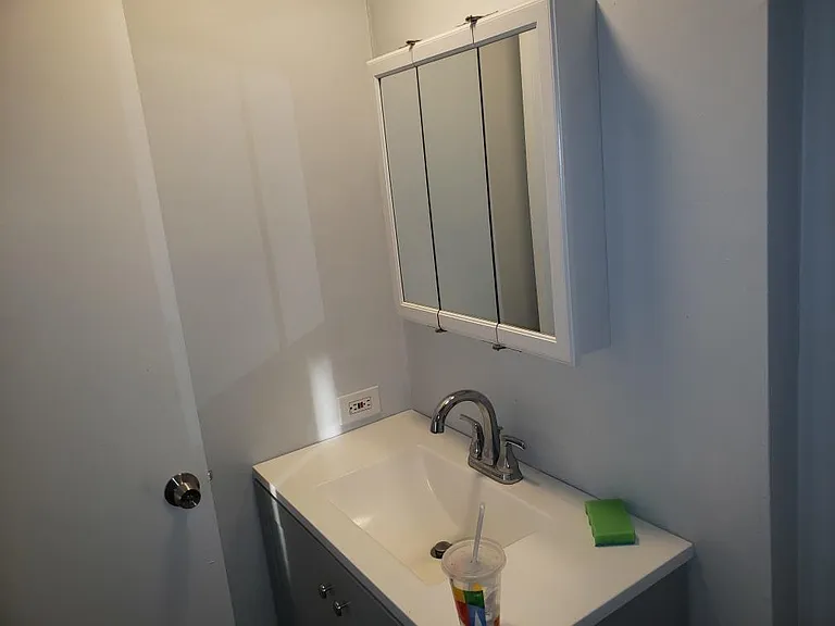 11231 Oxnard St #4 — Photo 3