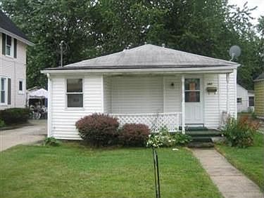 1st image of 167 Bell Ave