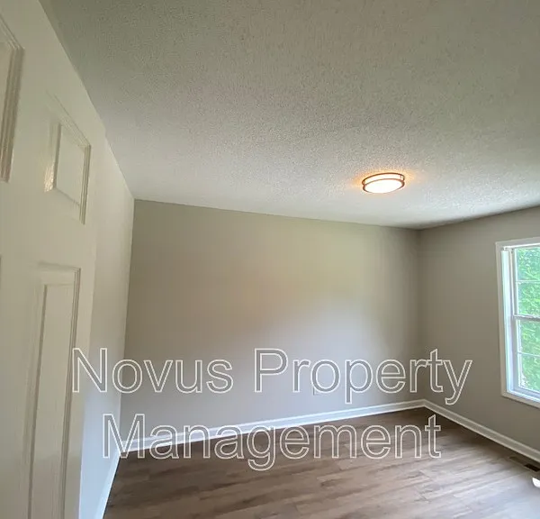 51 Connie Dr — Photo 20