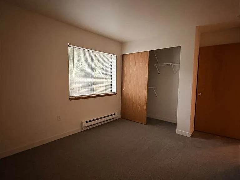 Avalon West Apartments — Photo 9