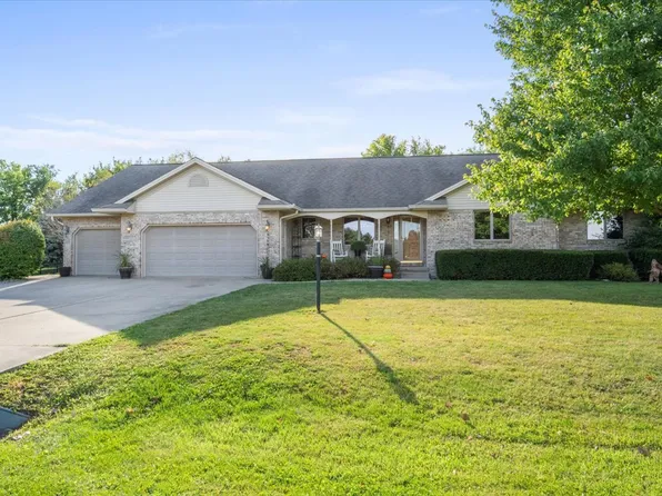 9358 Abbey Way, Downs, IL 61736