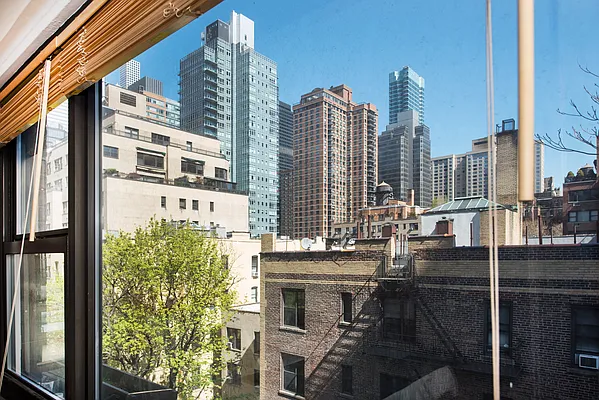 Rented by R New York | media 10