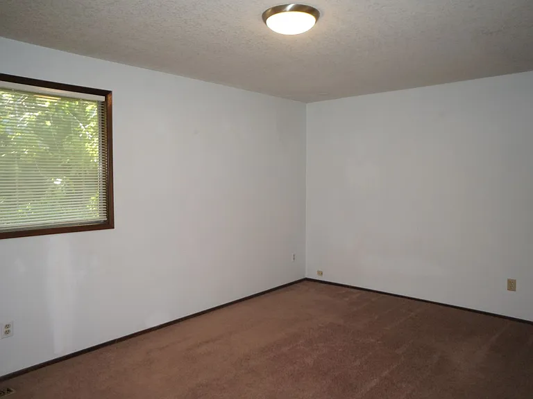 6404 SE Furnberg St — Photo 20