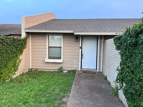 1008 Fairway Dr #1 Photo 1 1008 Fairway Dr #1 Photo 1