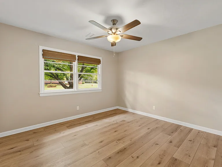 631 Spring Branch Rd — Photo 24
