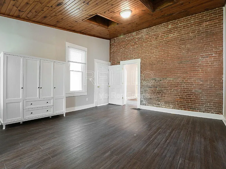 1661 Story Ave #1 — Photo 13