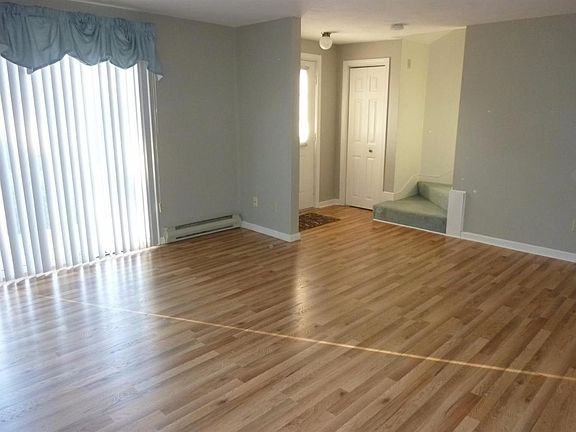 4th image of 11 Village Green Road #A