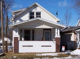 406 N Clinton St, Bloomington, IL 61701