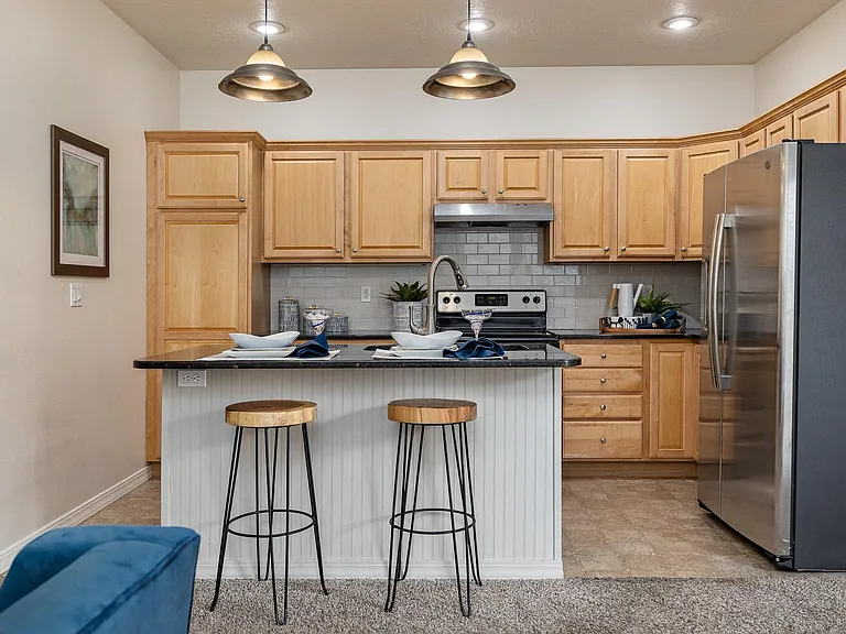 350 W Reese St — Photo 3