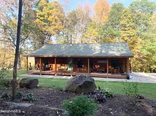 32 Blair Rd, Blandford, MA 01008