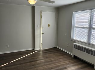 1502 Catasauqua Rd APT D1, Bethlehem, PA 18017