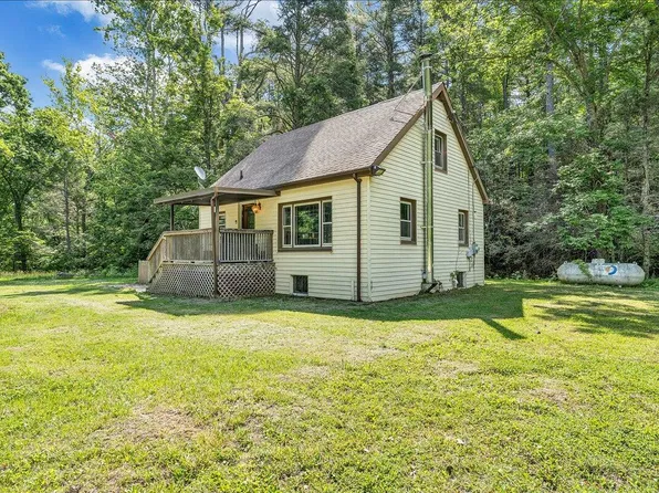 5774 Bradshaw Rd, Salem, VA 24153