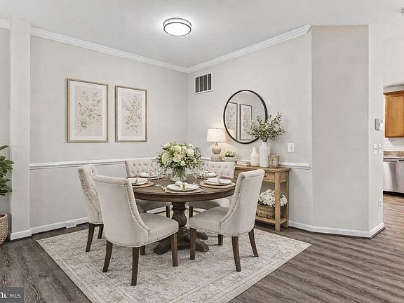 3rd image of 9725 Cheshire Ridge Cir