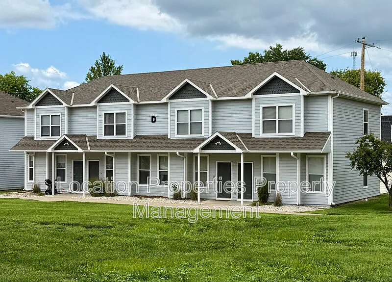 2 bed, 2.0 bath, 1100 sqft, $1,195 — Photo 3