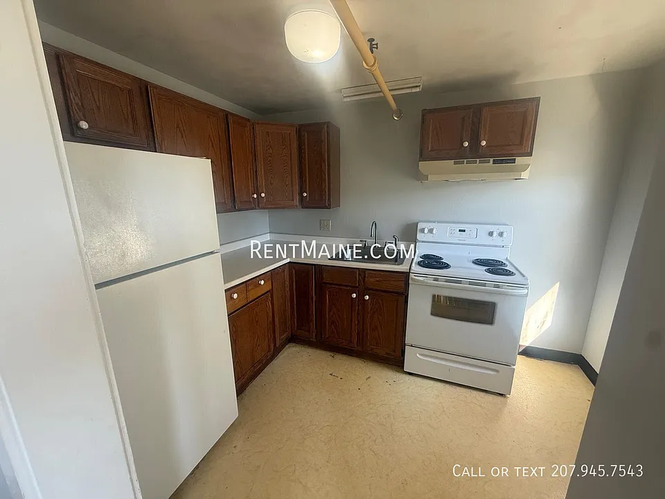 2412 Western Ave #T