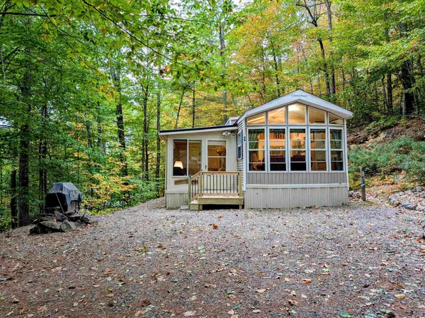 34 Upper Meadows Road (aka Unit 85}, Holderness, NH 03245