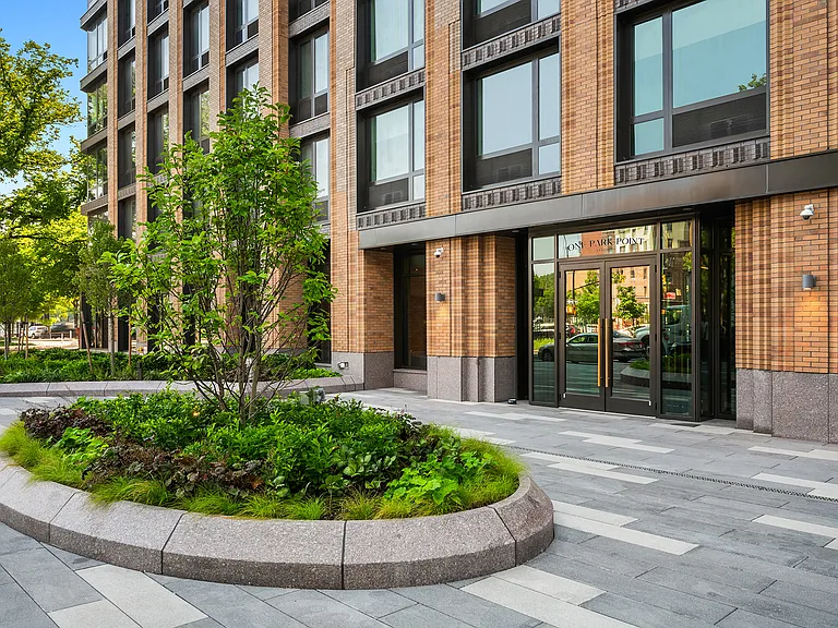 11 Ocean Pkwy #421 — Photo 9