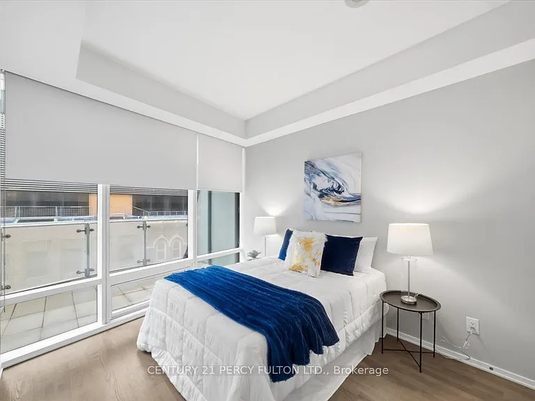 1 Bloor St E #313 — Photo 14
