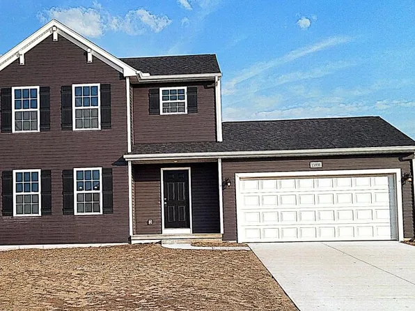 13891 Oasis Ave, Holland, MI 49424