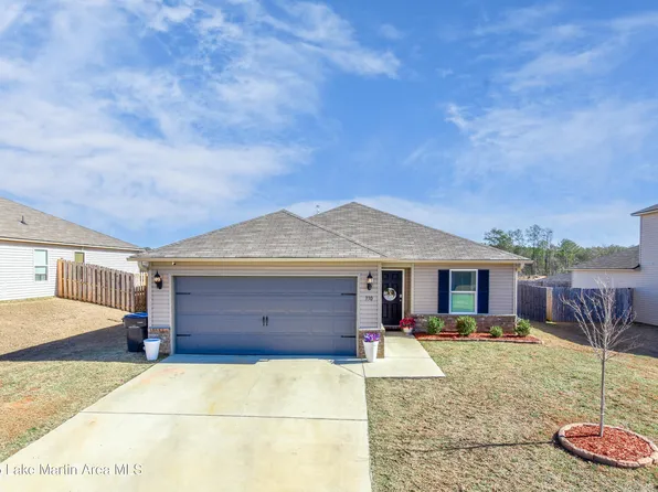 330 Clear Creek Ln, Calera, AL 35040