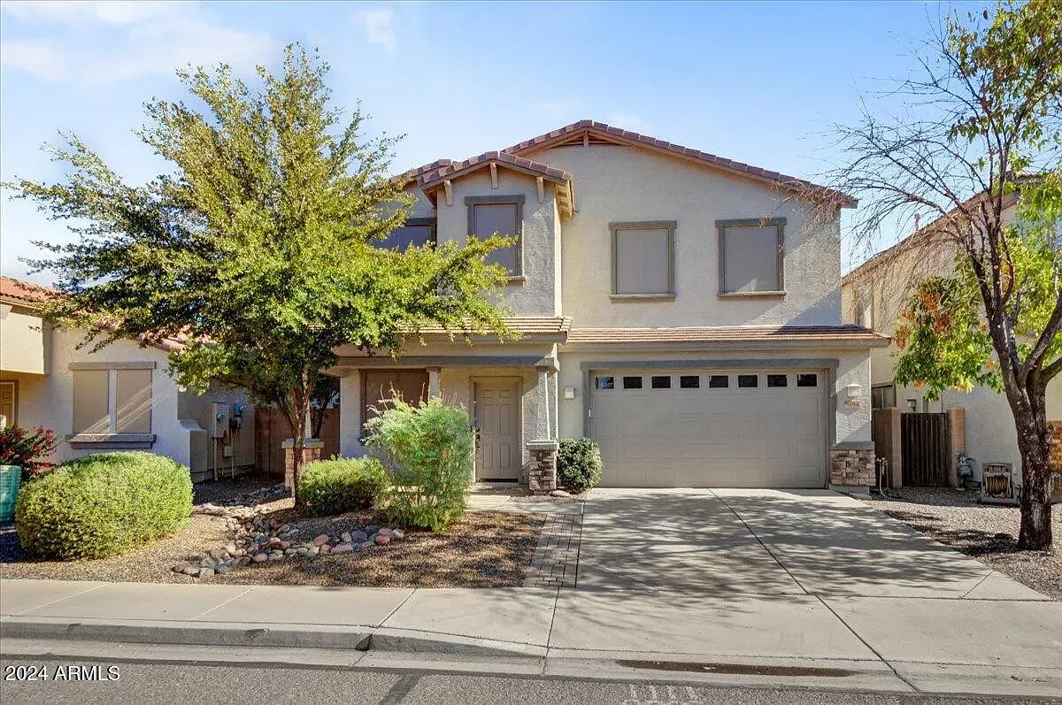 1094 E Coyote Creek Way — Photo 1
