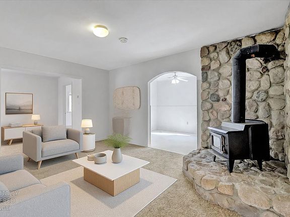 5th image of 13207 Ridge Rd