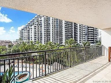 3rd image of 540 Brickell Key Dr APT 603