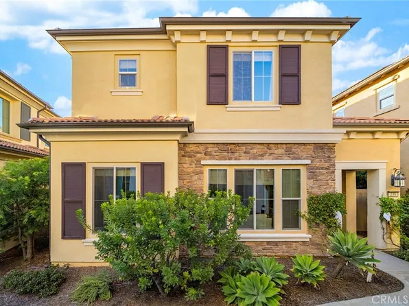 239 Primrose Dr, Lake Forest, CA 92610