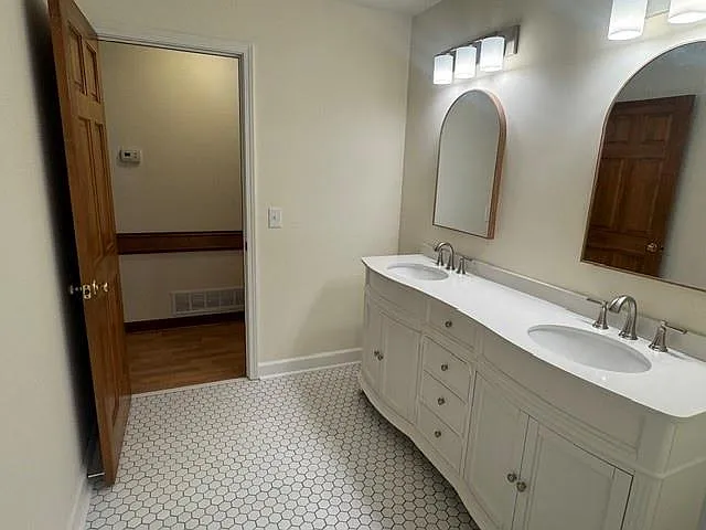 5677 Bentley Rd — Photo 12