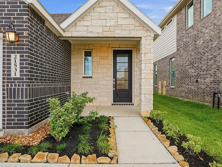 21531 Colonial Meadow Creek Trl — Photo 1