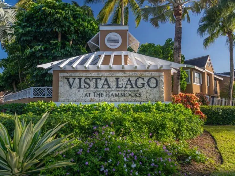 15640 SW 106th Ln #803 — Photo 1