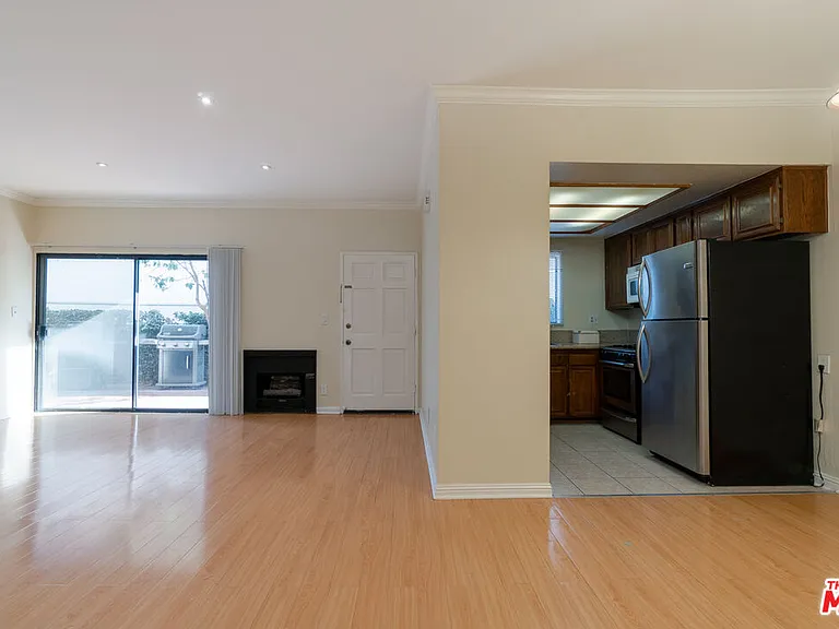 1911 Overland Ave #2 — Photo 7