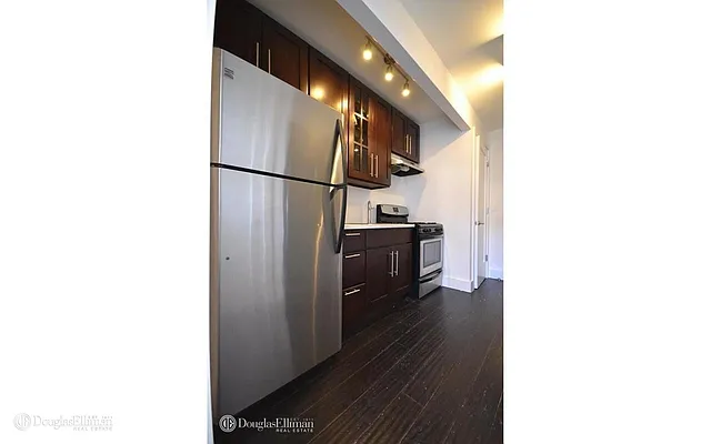 Rented by Douglas Elliman | media 21