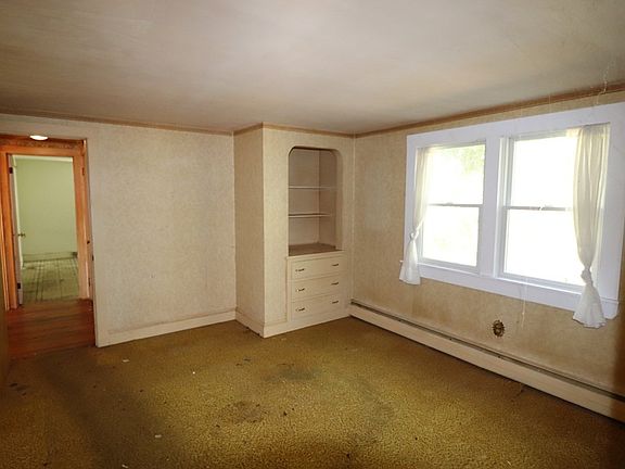 3rd image of 172 Sisson Rd