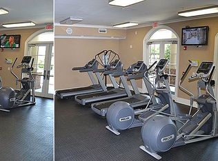 123 Longchamp Ln, Cary, NC 27519