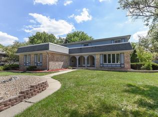 1115 W Kendall Ter, Addison, IL 60101
