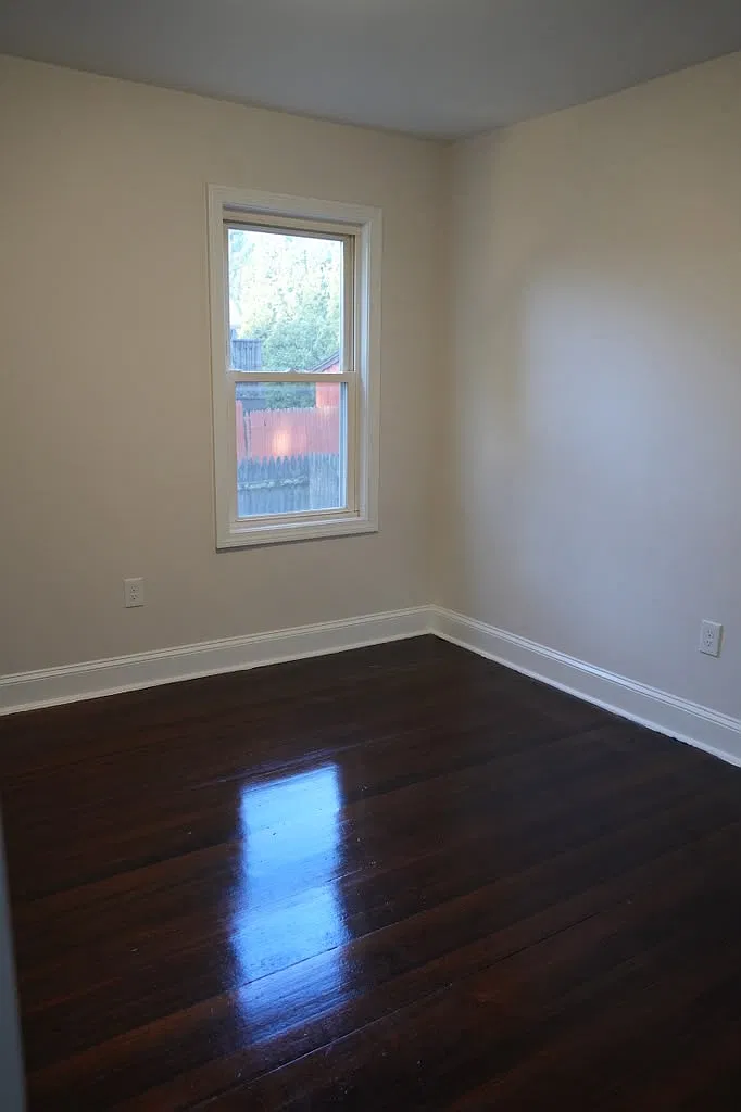 3 bed, 1109 sqft, $2,500 — Photo 2